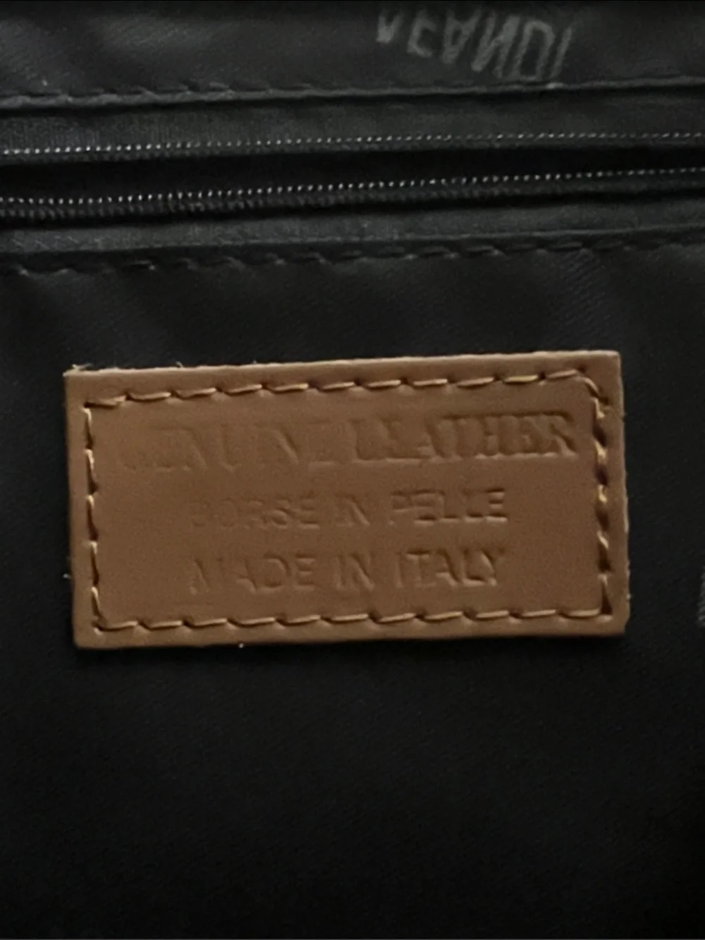 Gorgeous genuine leather Afandi Firenze bag. Like new- No signs of wear
